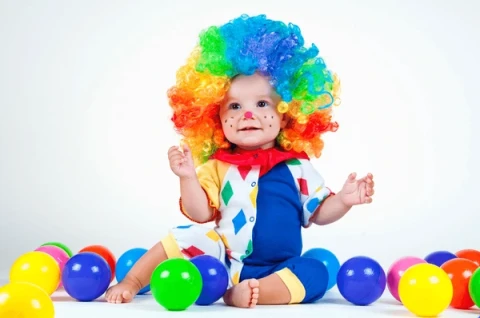 1KC: De baby + de clown